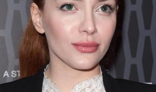 埃莲娜萨汀 埃莲娜萨汀